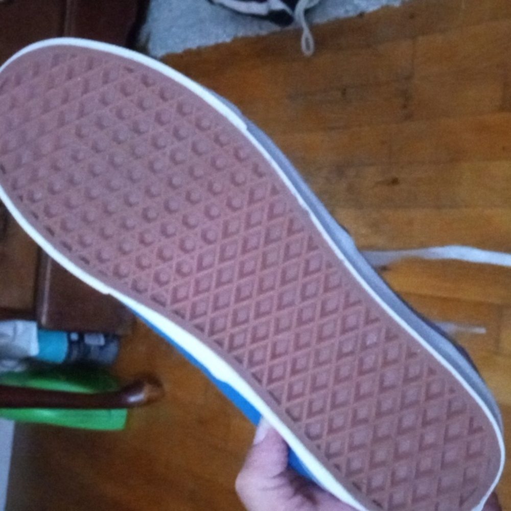 Men's Vans - Picture 4 of 7